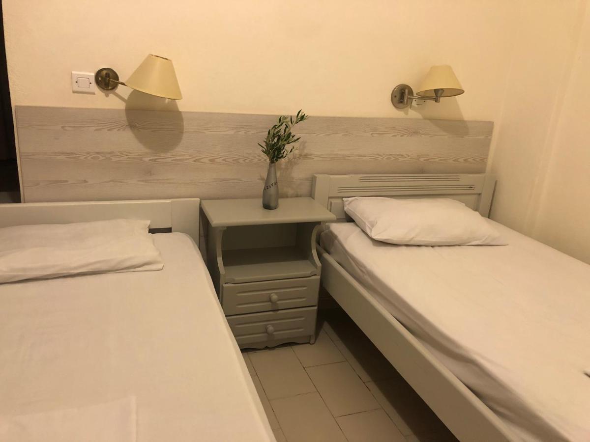 Flisvos Rooms Frangokastello Екстериор снимка